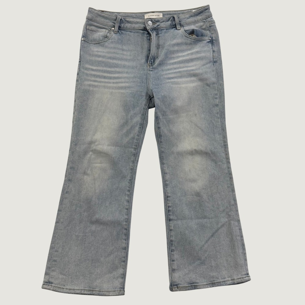 RISEN Jeans Women's 15/32 Light Wash Mid Rise Cropped Kick Flare Stretch Denim